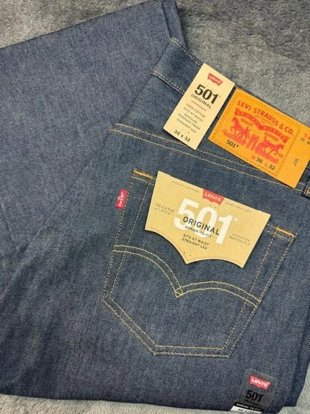 Levi's 501 Jeans Mens 36x32 Blue Raw Shrink-To-Fit Straight Button Fly Denim